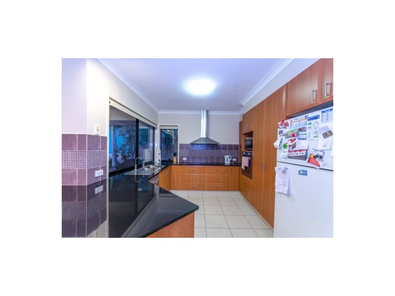 16 Ontario Court, Oxenford QLD 4210