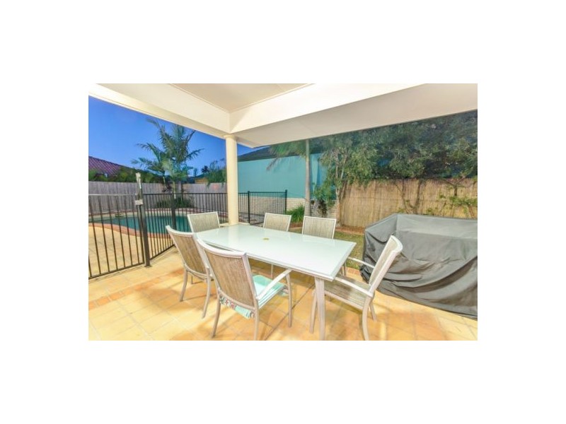 16 Ontario Court, Oxenford QLD 4210