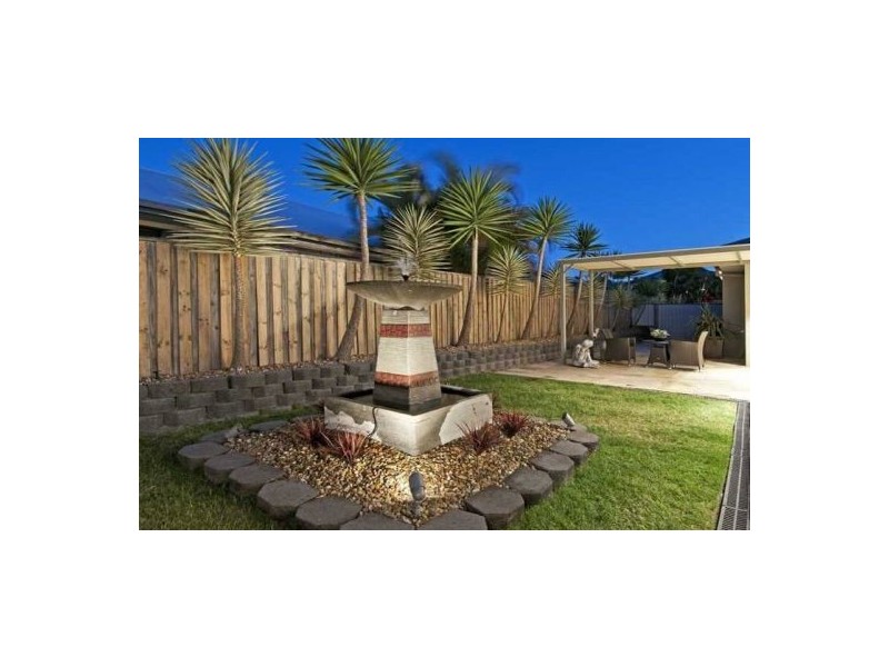 4 Beau Geste Place, Coomera Waters QLD 4209