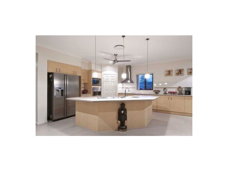 4 Beau Geste Place, Coomera Waters QLD 4209