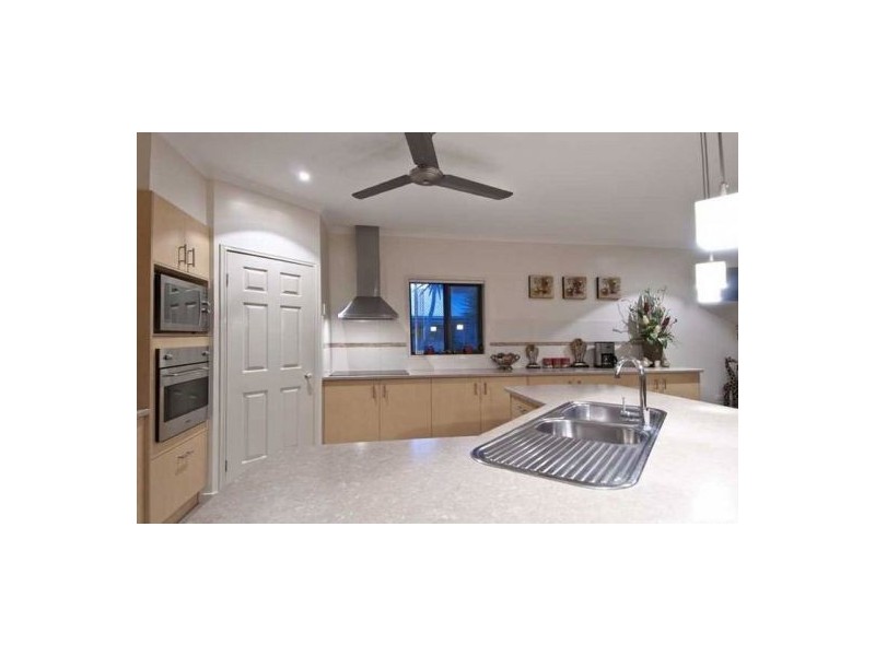 4 Beau Geste Place, Coomera Waters QLD 4209
