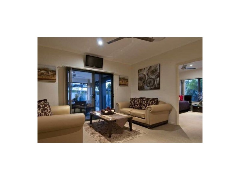 4 Beau Geste Place, Coomera Waters QLD 4209