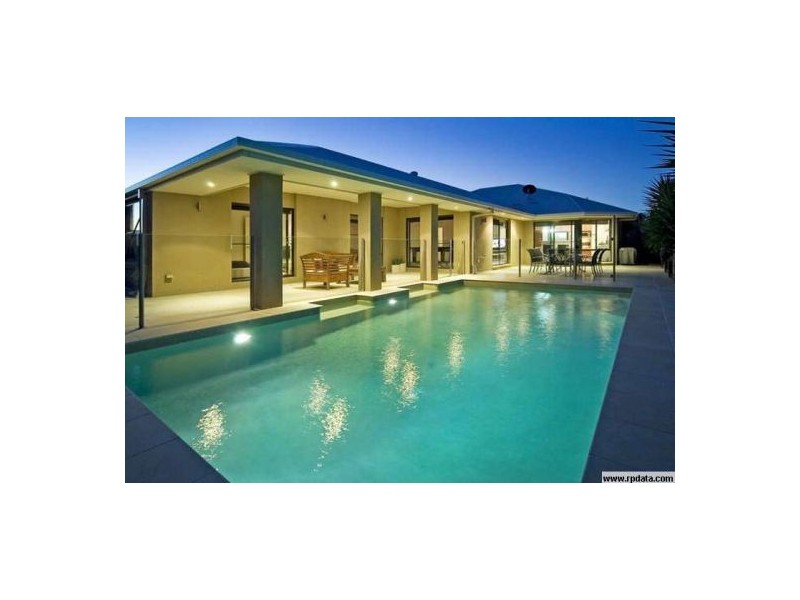 10 Ragamuffin Drive West, Coomera Waters QLD 4209