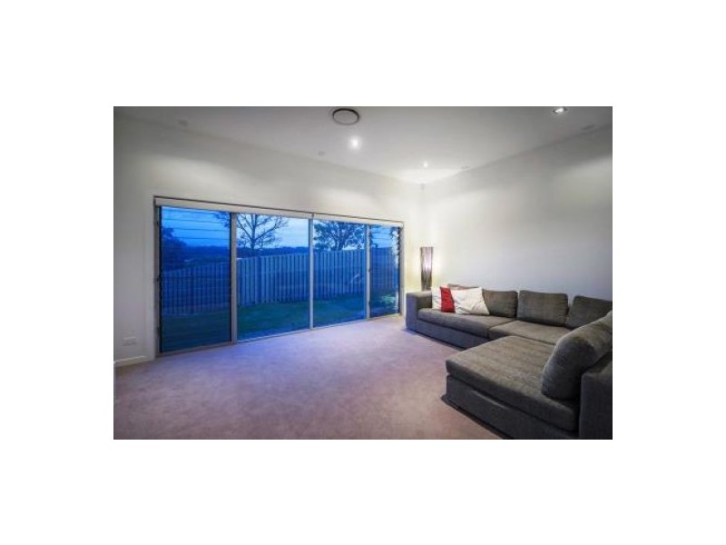 25 Village High Crescent, Coomera Waters QLD 4209