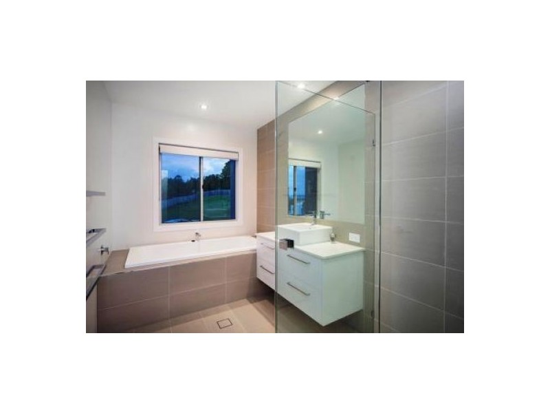 25 Village High Crescent, Coomera Waters QLD 4209
