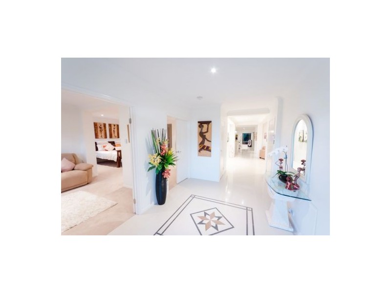 24 Seawind Road, Coomera Waters QLD 4209