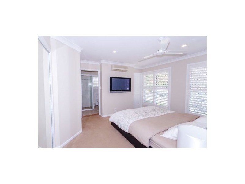 7 Dylan Street, Arundel QLD 4214