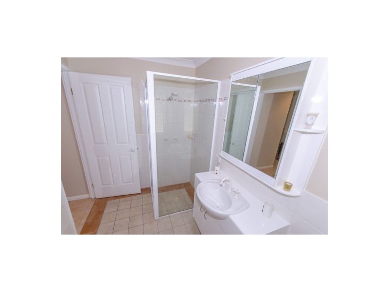 7 Dylan Street, Arundel QLD 4214