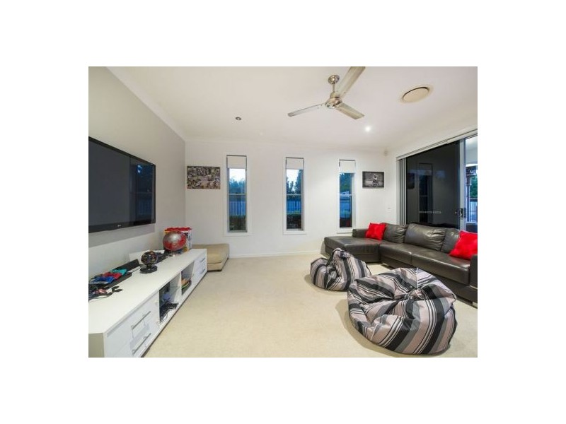 17 First Light Court, Coomera Waters QLD 4209