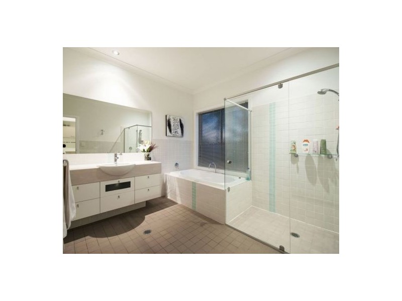 17 First Light Court, Coomera Waters QLD 4209
