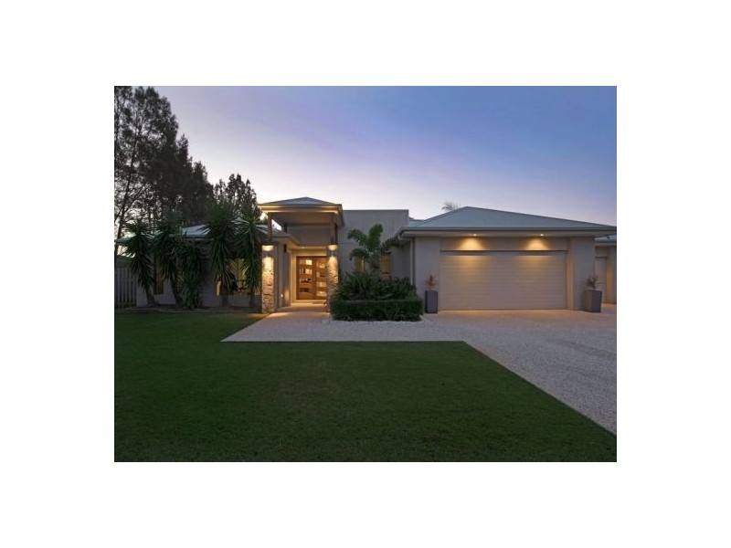 17 First Light Court, Coomera Waters QLD 4209