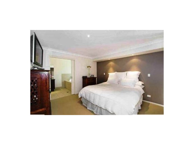 8 Helsal Court, Coomera Waters QLD 4209