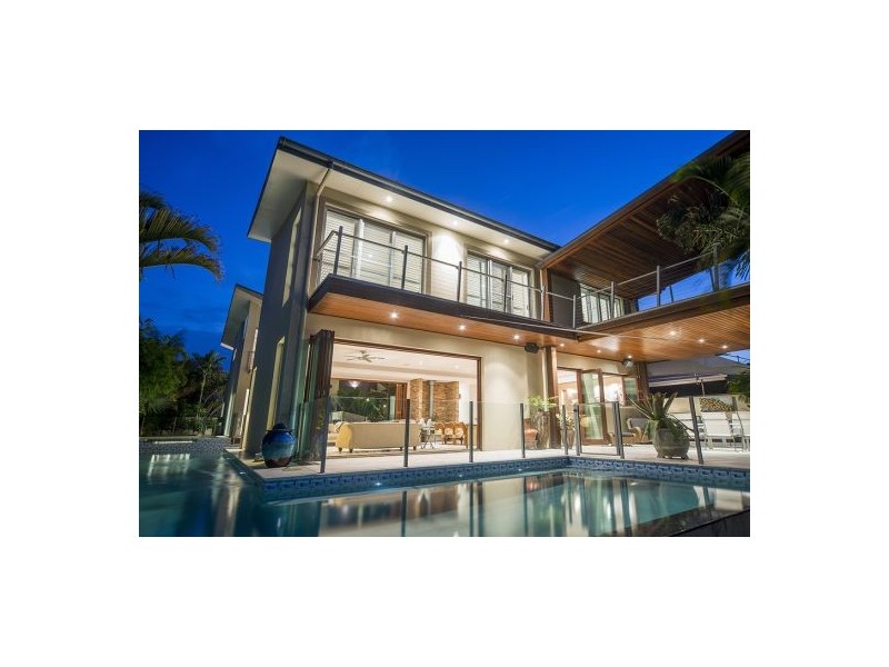 34 Buccaneer Way, Coomera Waters QLD 4209