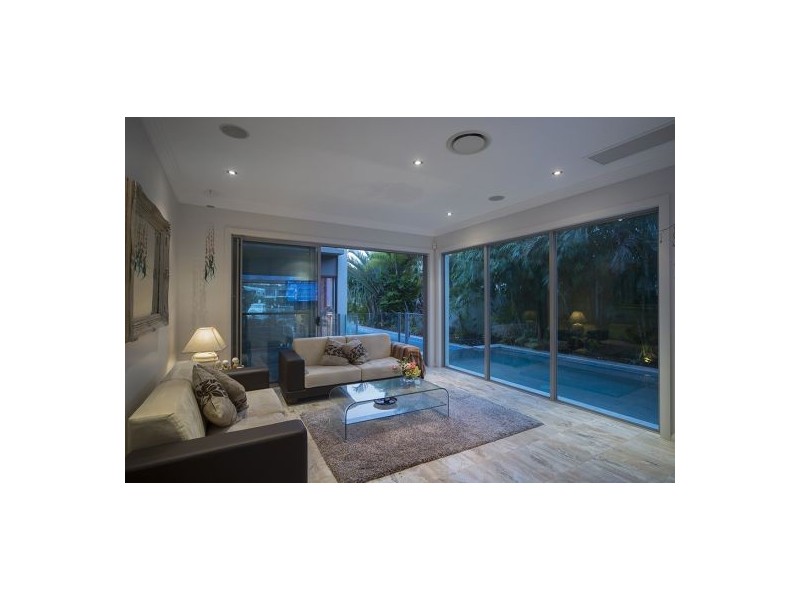 34 Buccaneer Way, Coomera Waters QLD 4209