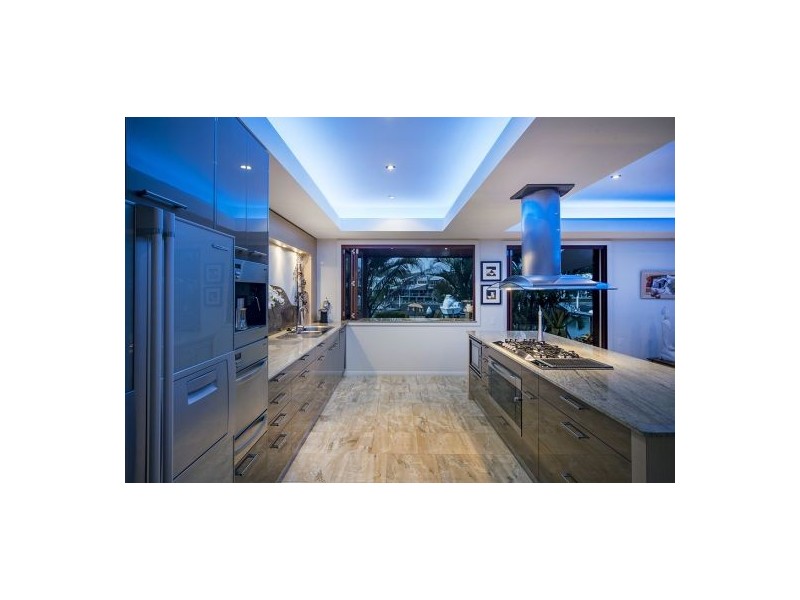 34 Buccaneer Way, Coomera Waters QLD 4209