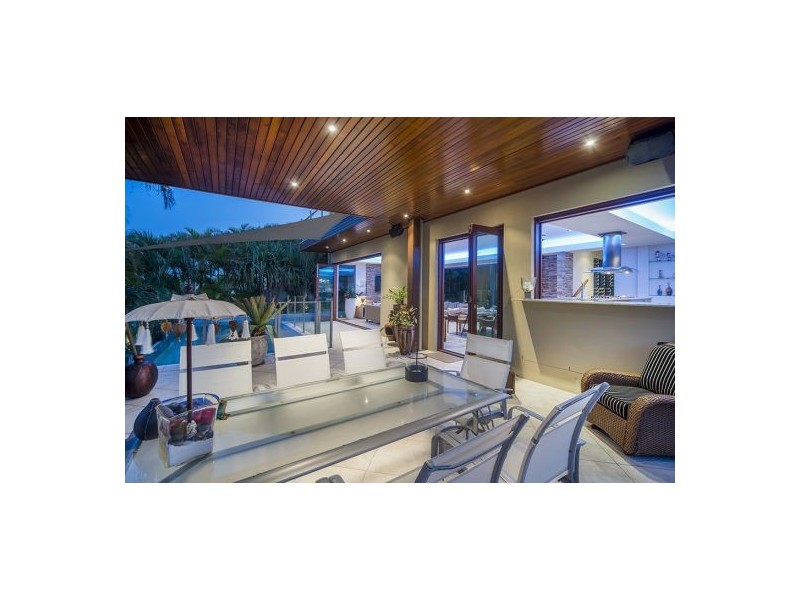 34 Buccaneer Way, Coomera Waters QLD 4209