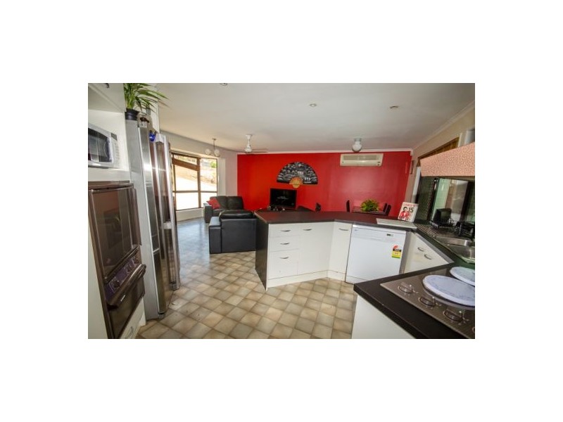 30 Open Drive, Arundel QLD 4214