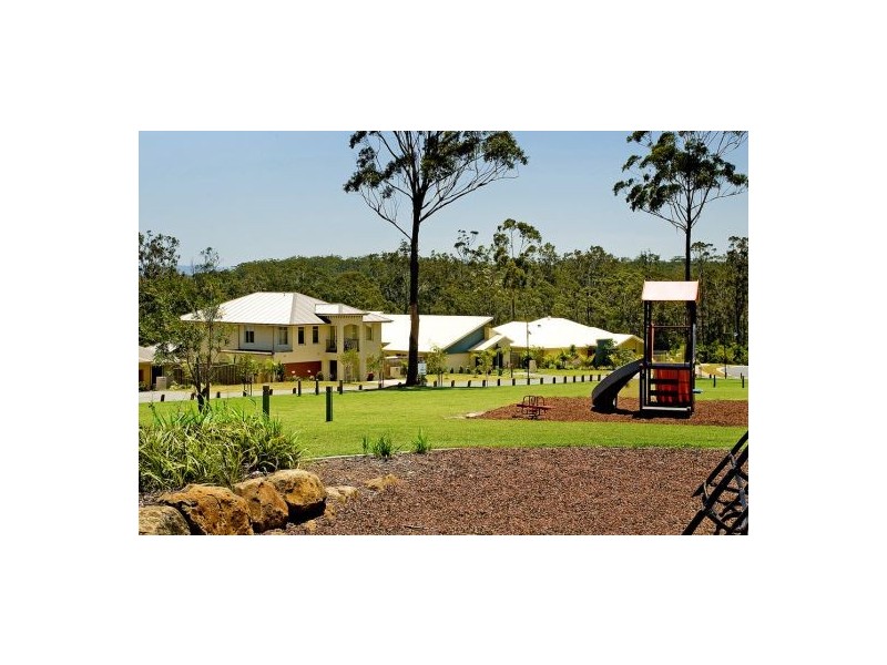 8 Berrimilla Lane, Coomera Waters QLD 4209