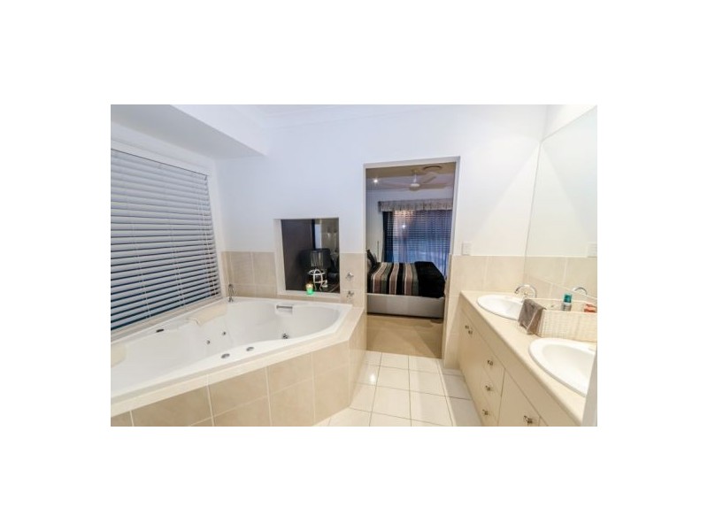16 Zeus Circuit, Coomera Waters QLD 4209