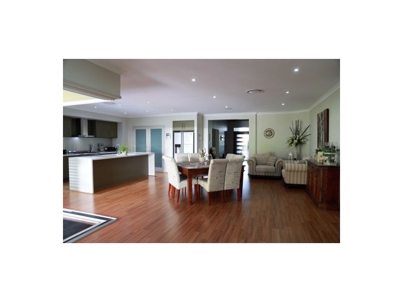 2 Cabriolet Court, Upper Coomera QLD 4209