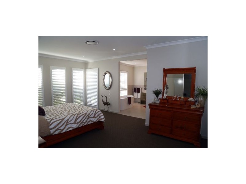 2 Cabriolet Court, Upper Coomera QLD 4209