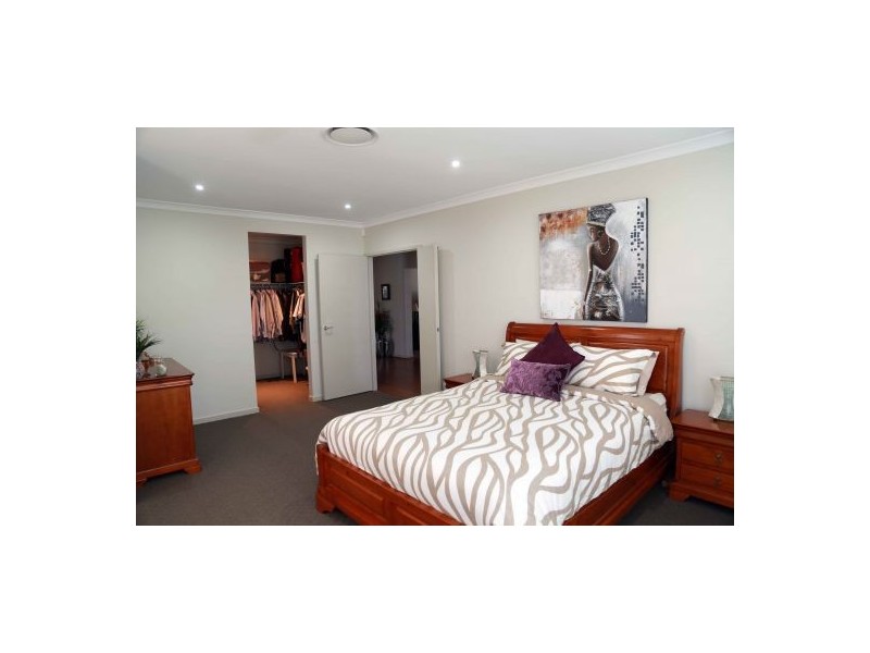 2 Cabriolet Court, Upper Coomera QLD 4209