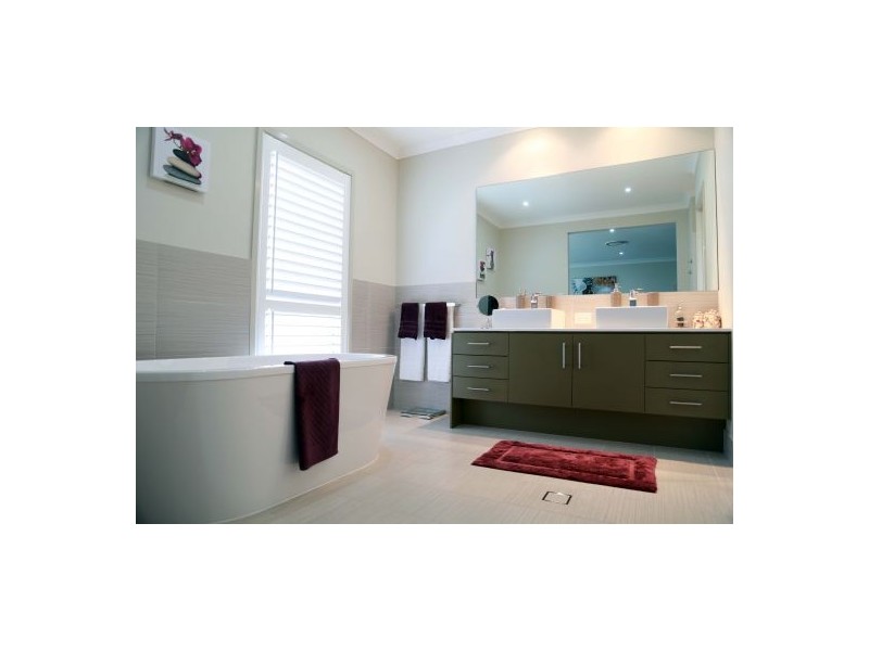 2 Cabriolet Court, Upper Coomera QLD 4209