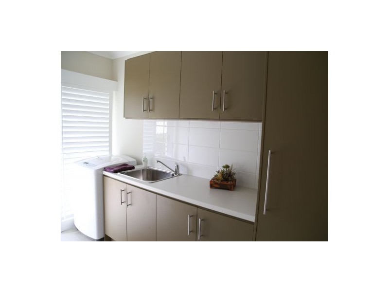 2 Cabriolet Court, Upper Coomera QLD 4209