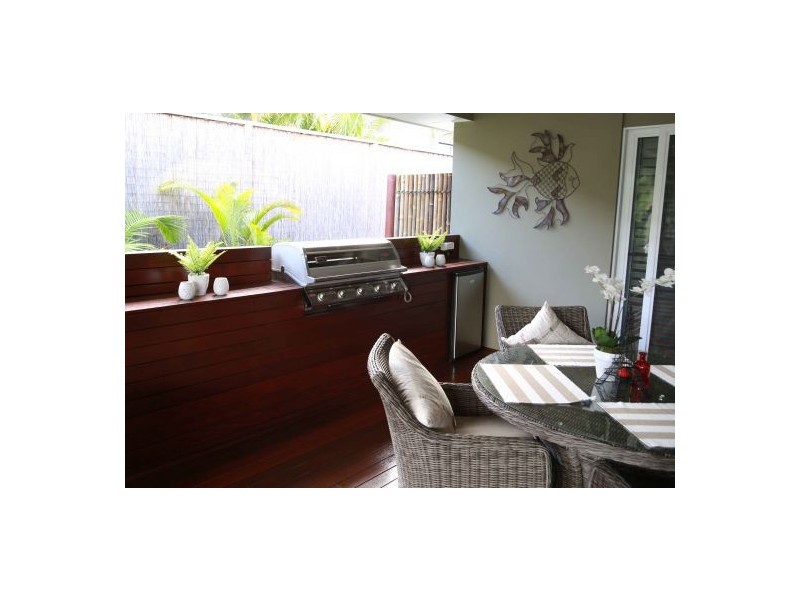 2 Cabriolet Court, Upper Coomera QLD 4209