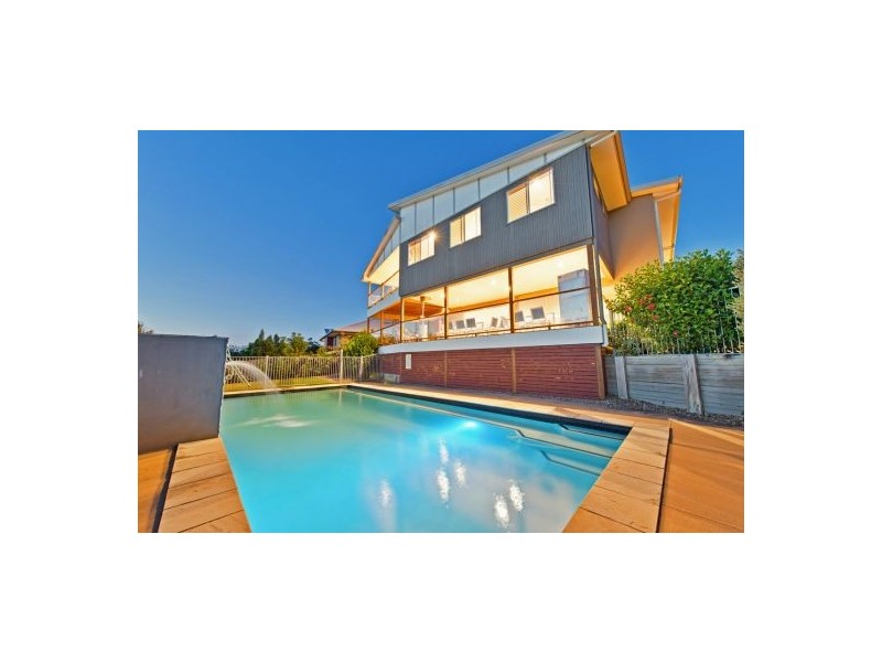 10 Berrimilla Lane, Coomera Waters QLD 4209