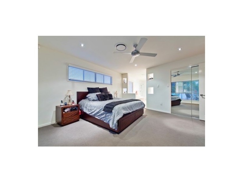 10 Berrimilla Lane, Coomera Waters QLD 4209