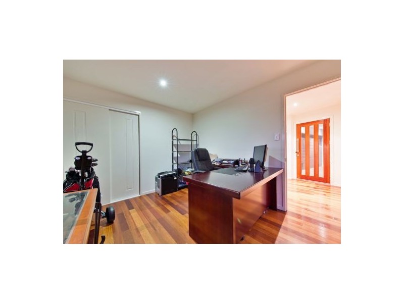 10 Berrimilla Lane, Coomera Waters QLD 4209