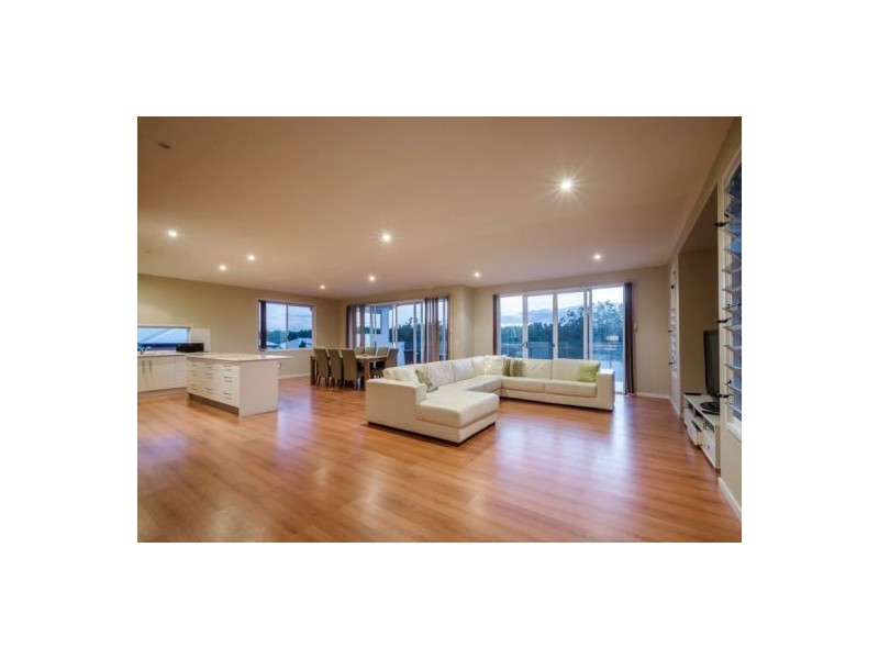 14 Berrimilla Lane, Coomera Waters QLD 4209