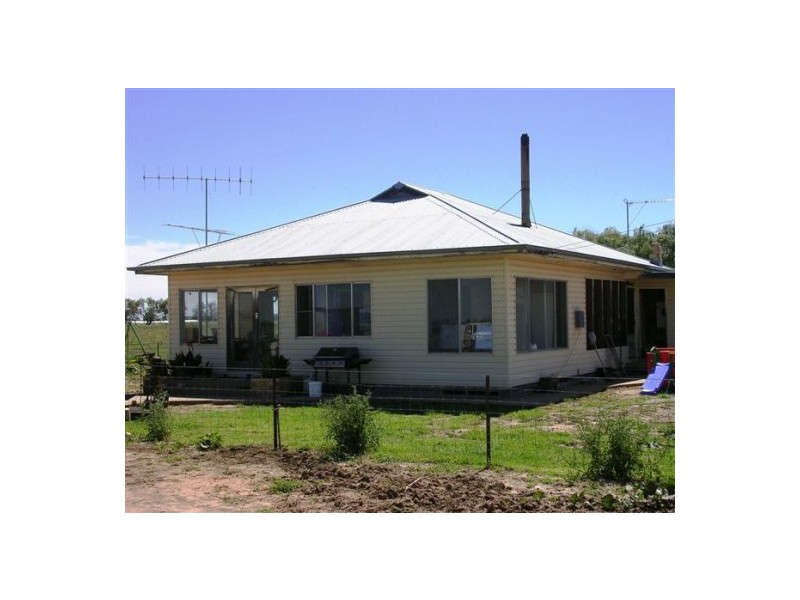 “Dunmore”, Come By Chance NSW 2832