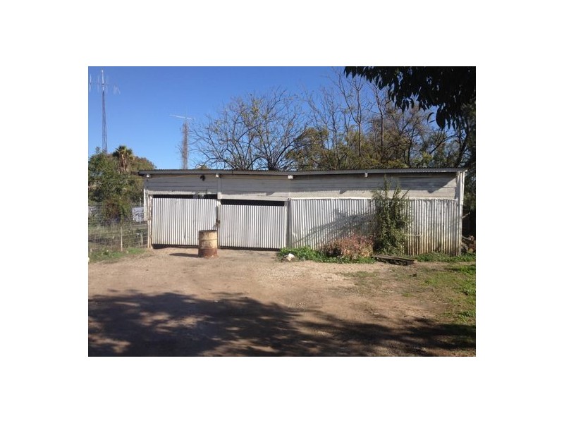 16 Peel Street, Walgett NSW 2832