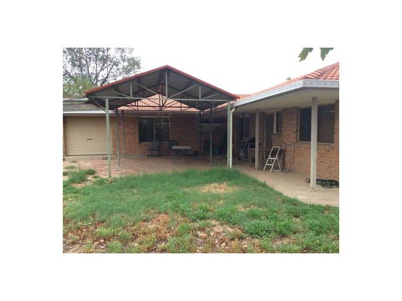 22 Vaughan Place, Walgett NSW 2832