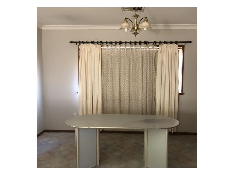 11 Warrena Street, Walgett NSW 2832