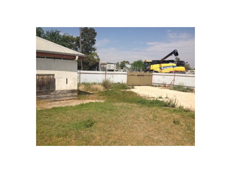 100 Fox, Walgett NSW 2832