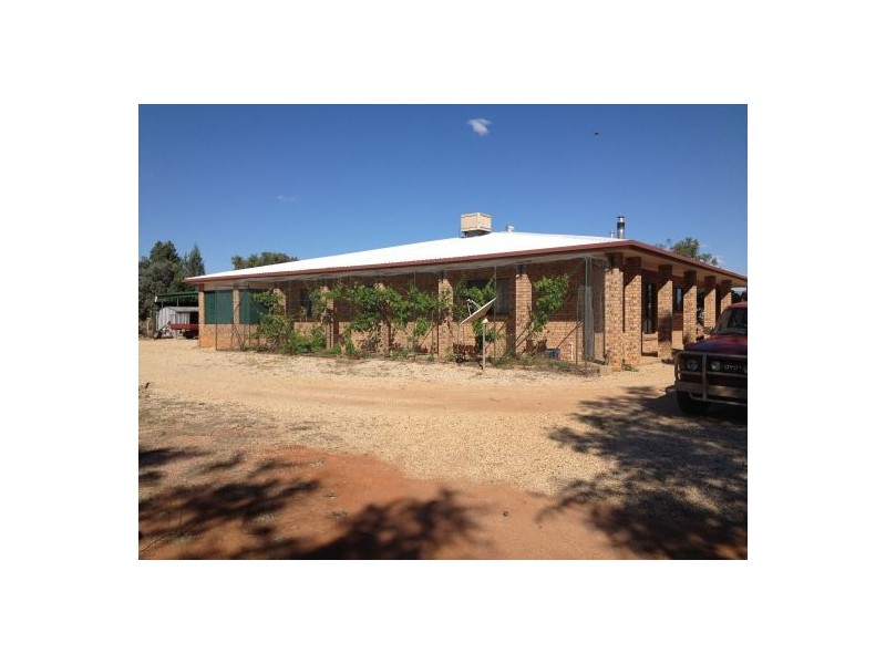 24 Walgett Street, Cumborah NSW 2832