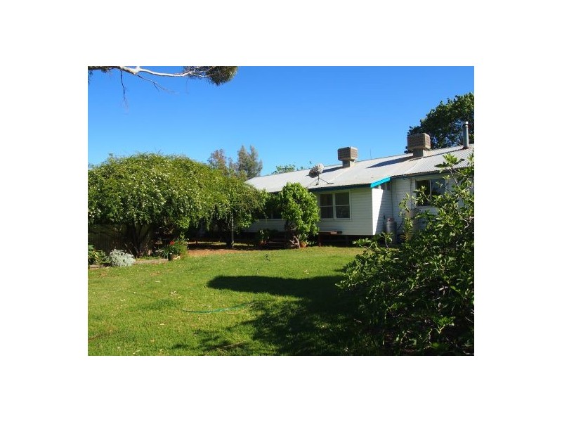 “Gowrie” Castlereagh Highway, Walgett NSW 2832