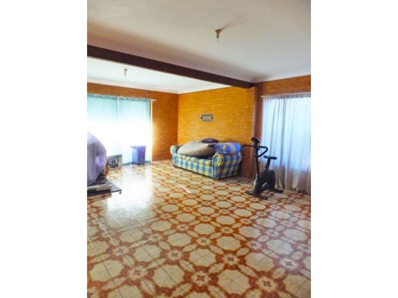 33 Watsonia Ave, Coffs Harbour NSW 2450