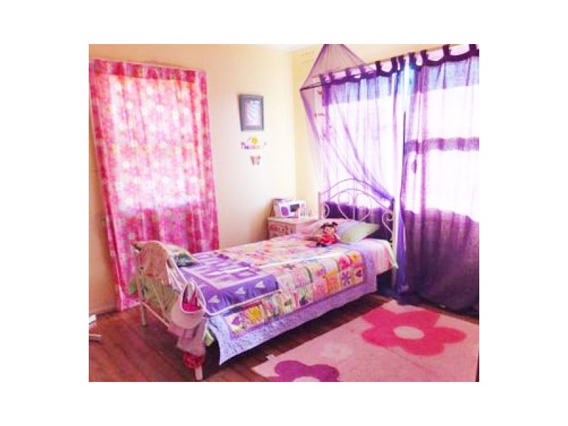 33 Watsonia Ave, Coffs Harbour NSW 2450