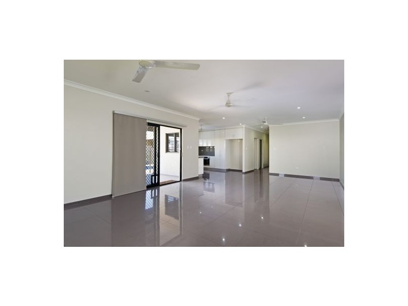 38 Melbourne St, Johnston NT 0832