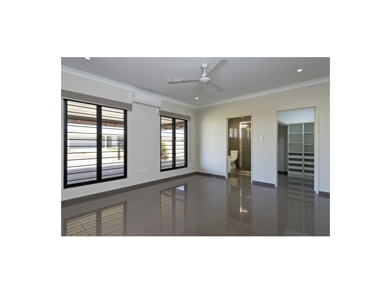 38 Melbourne St, Johnston NT 0832