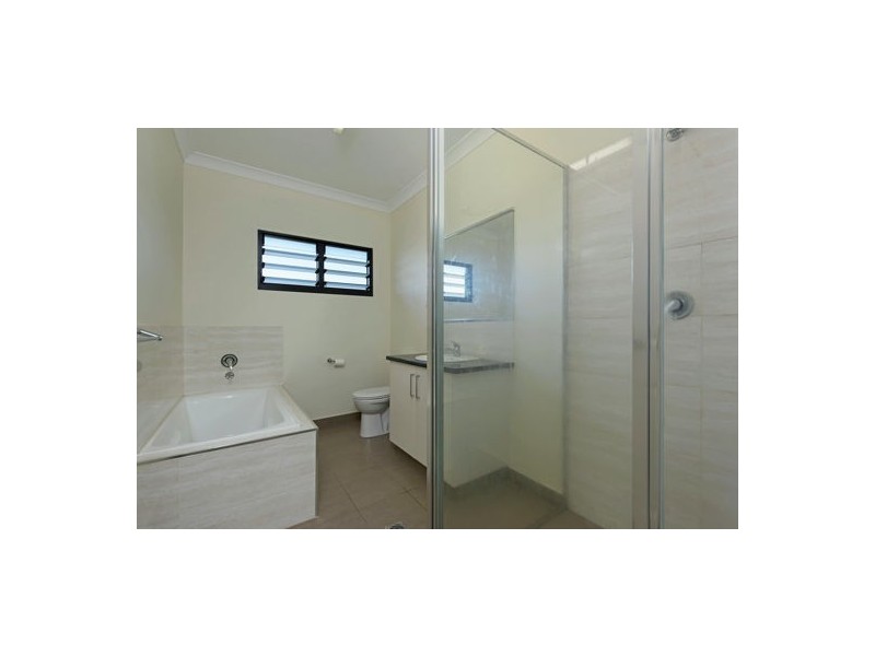 2 Magdalen St, Bellamack NT 0832
