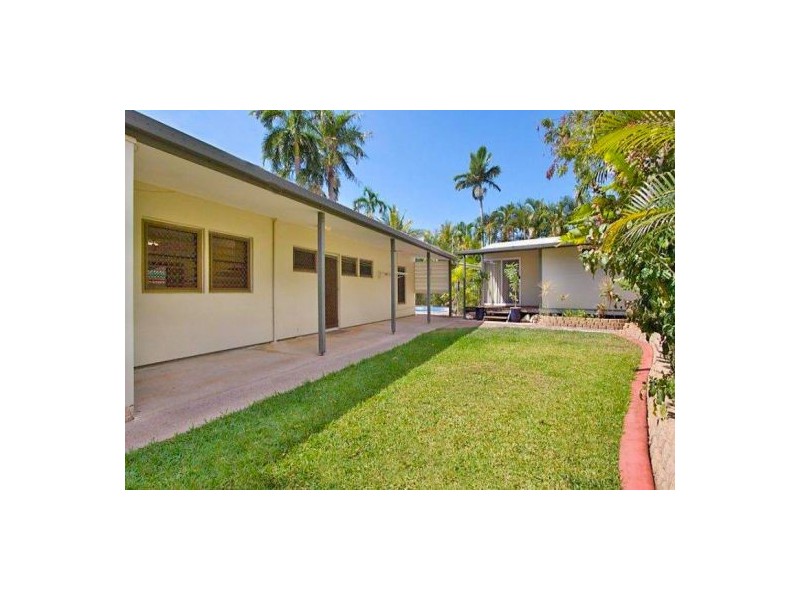 90 Yanyula Dr, Anula NT 0812