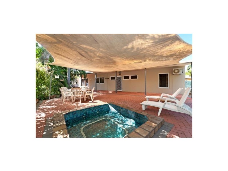 21 Kohinoor St, Anula NT 0812