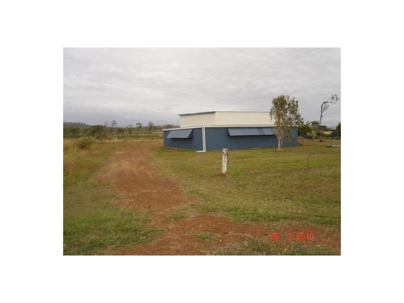 274 Kunapipi Rd, Midge Point QLD 4799