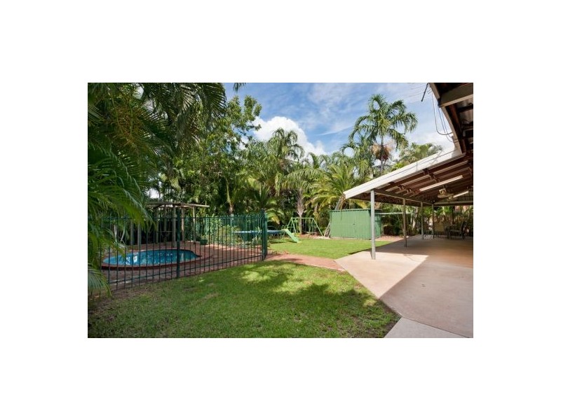 36 Cuthbertson Cres, Moulden NT 0830