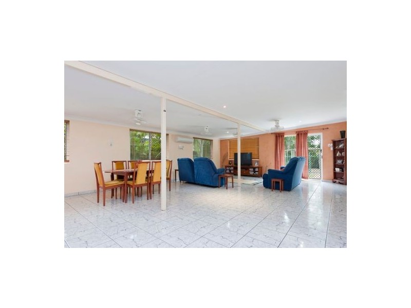 36 Cuthbertson Cres, Moulden NT 0830